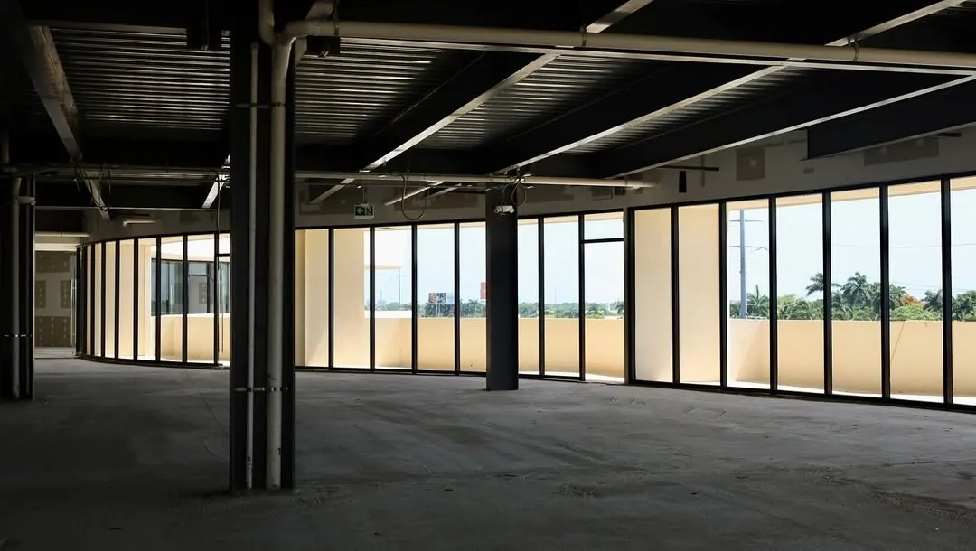 Planta libre de oficinas en DAM Business Center
