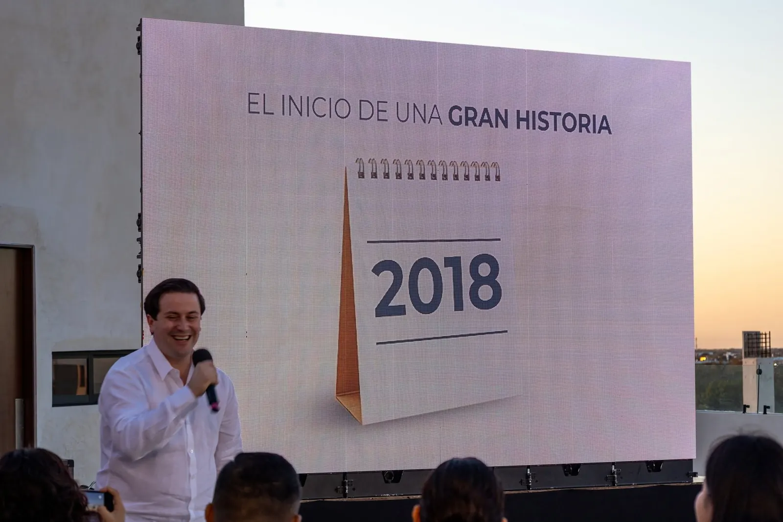 Gianni Rosa durante una presentación de Grupo López Rosa